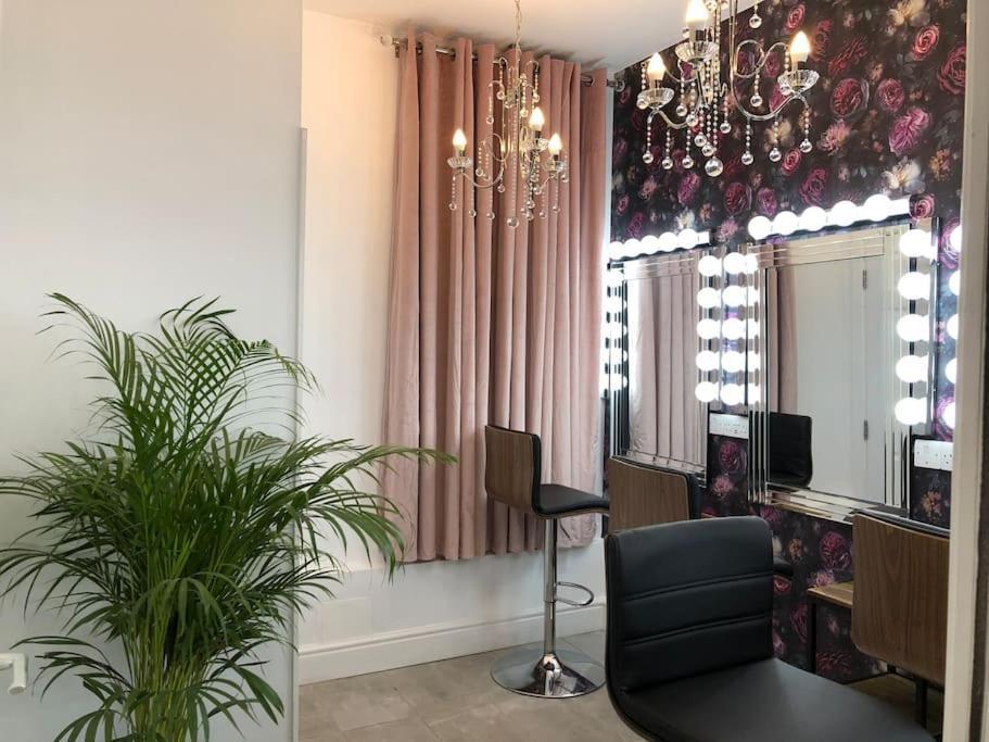 Ten Streets Bed & Breakfast Liverpool Esterno foto