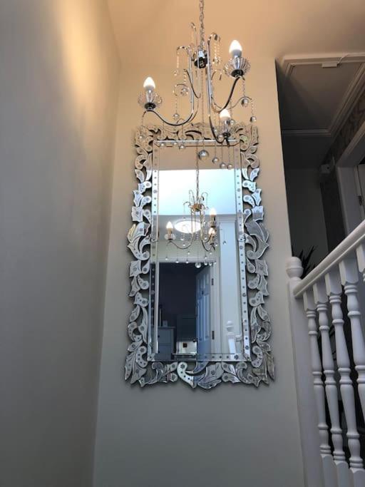 Ten Streets Bed & Breakfast Liverpool Esterno foto