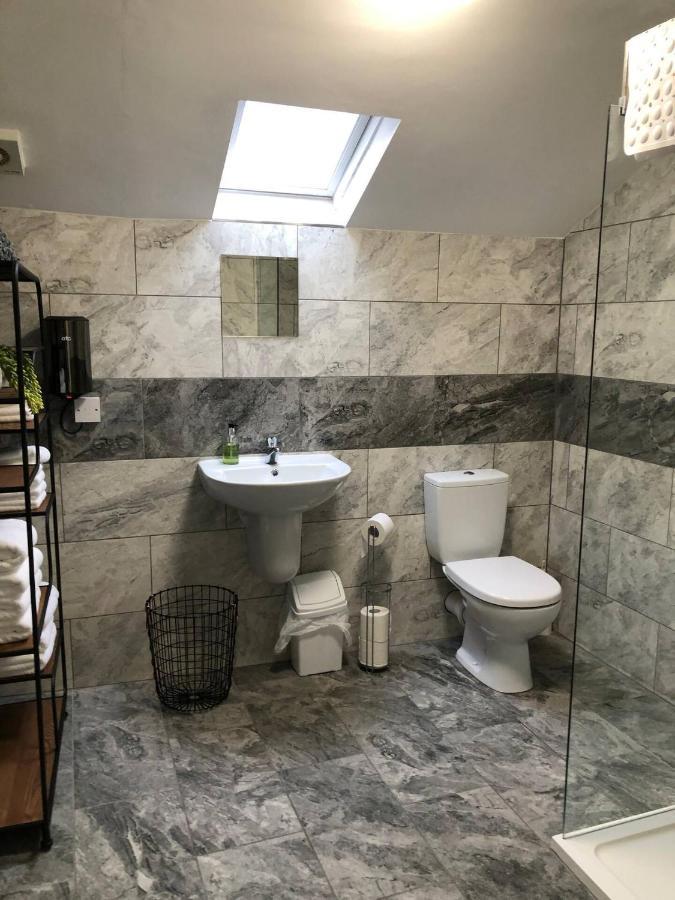 Ten Streets Bed & Breakfast Liverpool Esterno foto