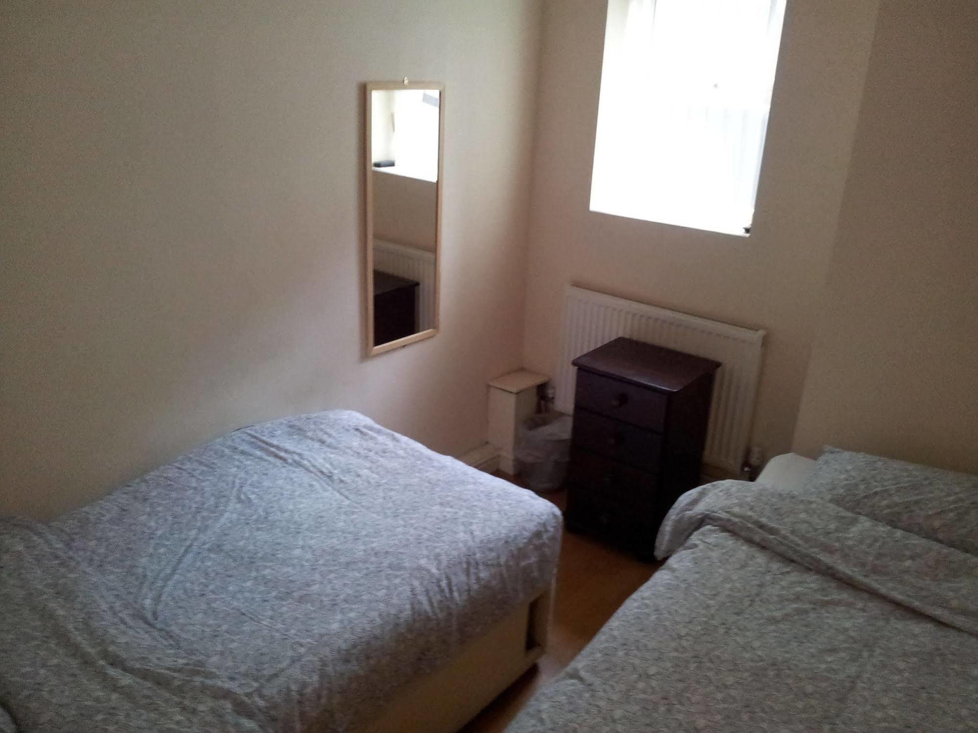 Ten Streets Bed & Breakfast Liverpool Esterno foto