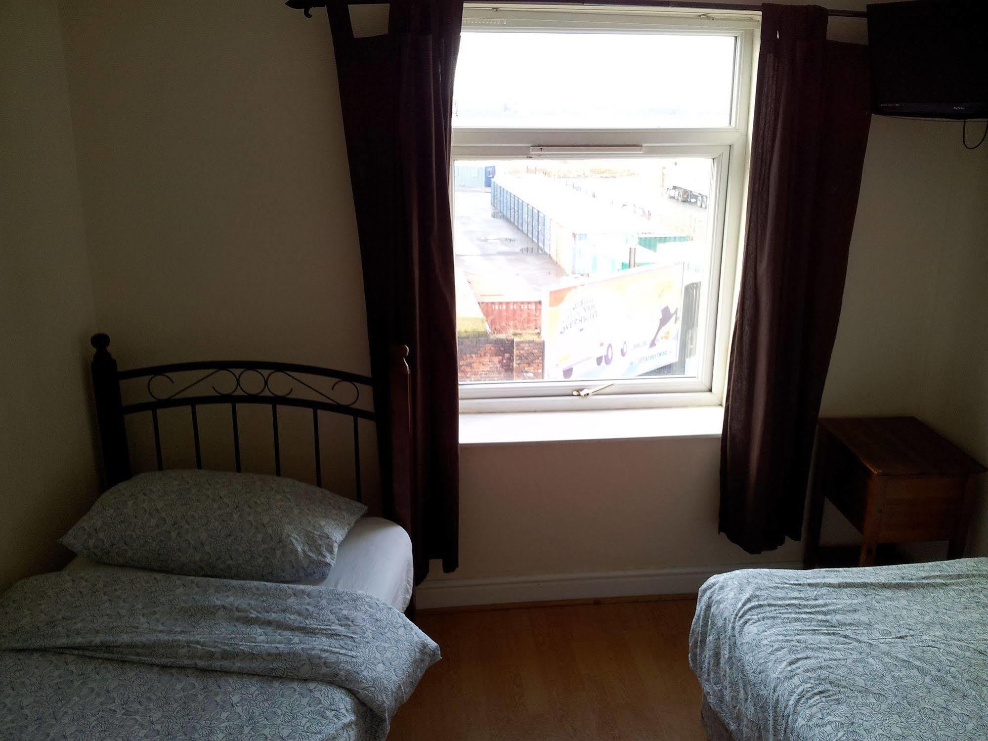 Ten Streets Bed & Breakfast Liverpool Esterno foto